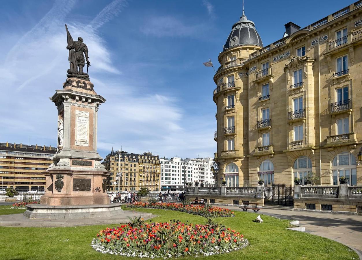 Deluxe Apt-Views To Historic Maria Cristina Hotel Сан-Себастьян Екстер'єр фото